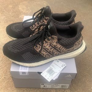 Adidas UltraBOOST 5.0 DNA Knit with Cheetah Sz 8 1/2 Women’s GUC Original Box